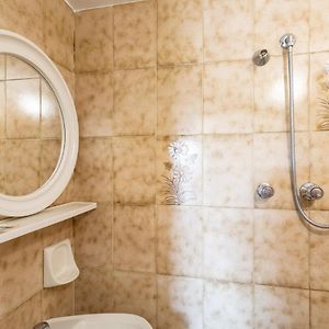 Camera standard con letto king size